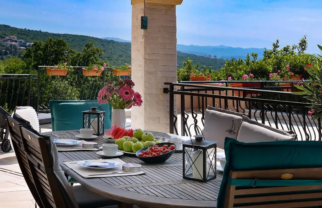 Villa Giulia With Sea View On Opatija-1