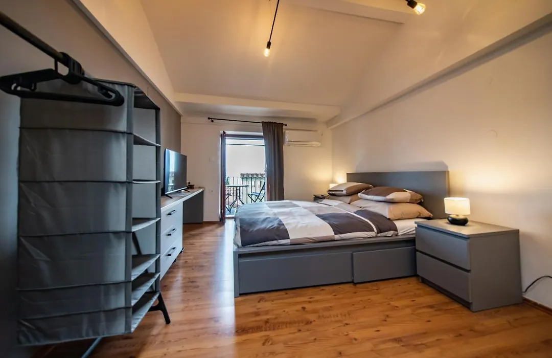 Studio Apartment Kos****-1