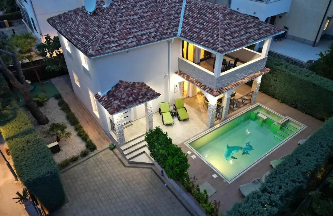 Villa Krk-4 Bedrooms, 4 Bathrooms With Heated Pool And Jacuzzi, 150M From The Sea-1