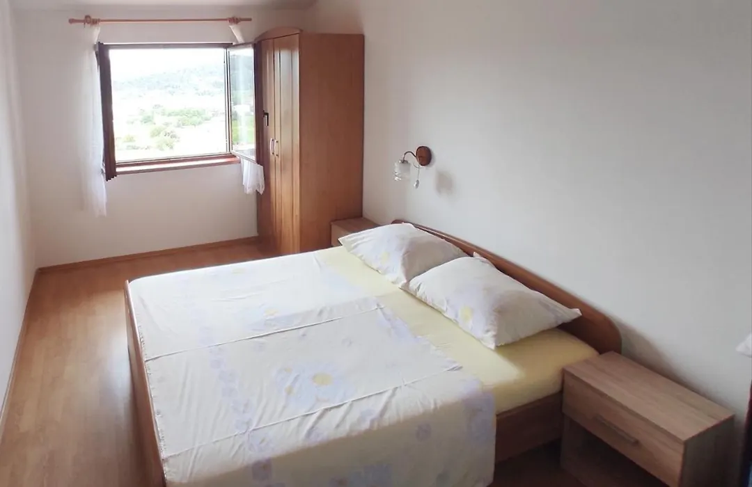 Apartments Lidija-1