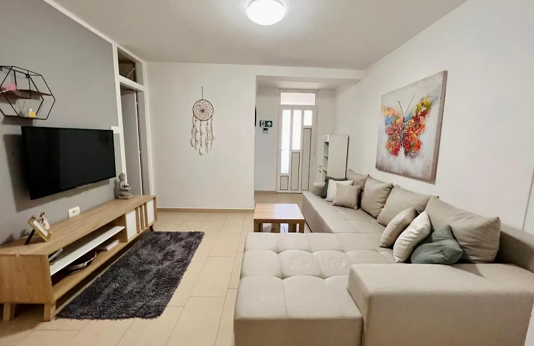 Apartman Luna ***-1