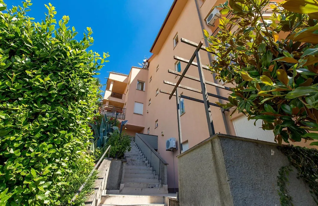 2 Bedroom Pet Friendly Apartment In Opatija-1