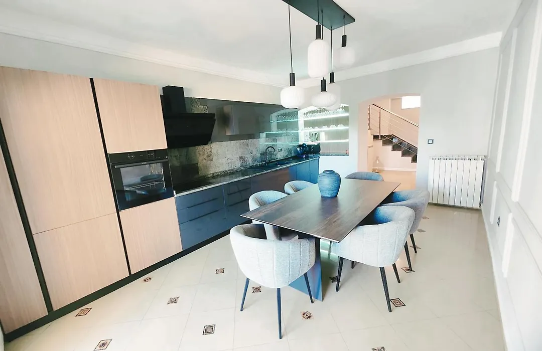 Luxury Apartment Regina-1