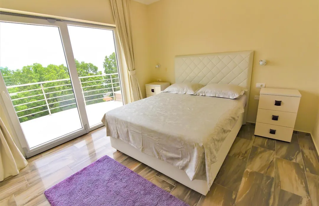 Guest House Manuela-1