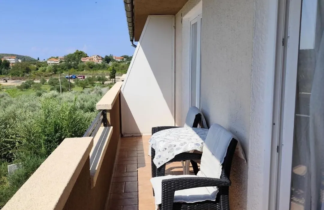 Apartman Arba 2 With Heated Pool-1