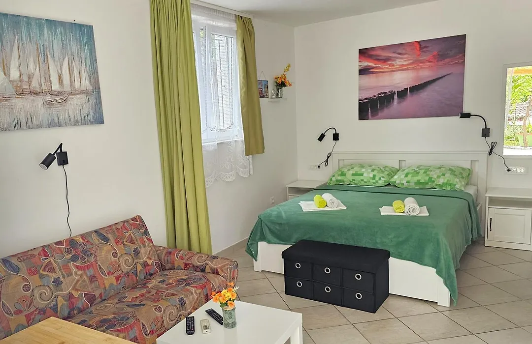 Apartments Crikvenica Megan 1-1