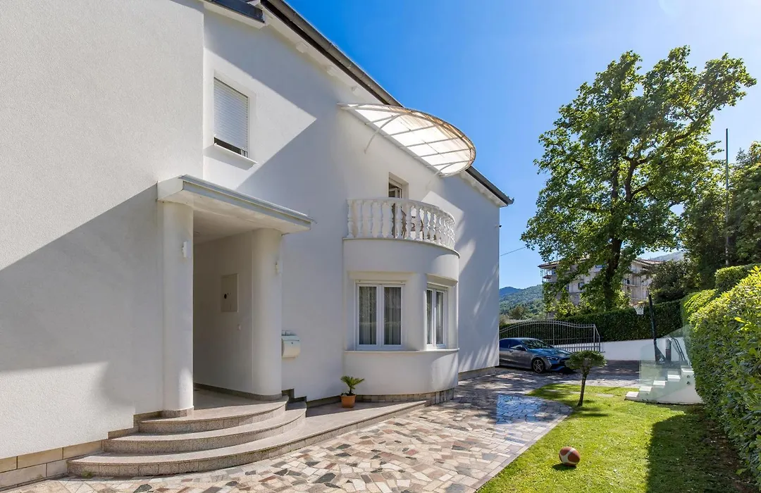 Villa Garden Apartment With Pool Opatija-1
