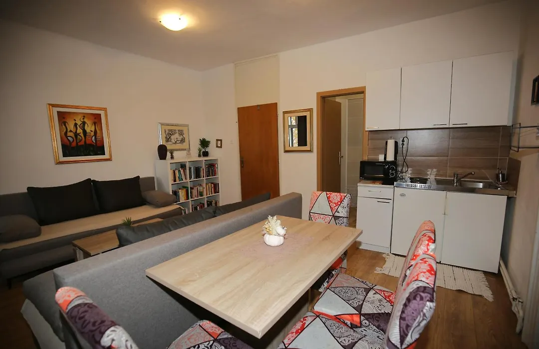 Odeon Apartment And Rooms-1