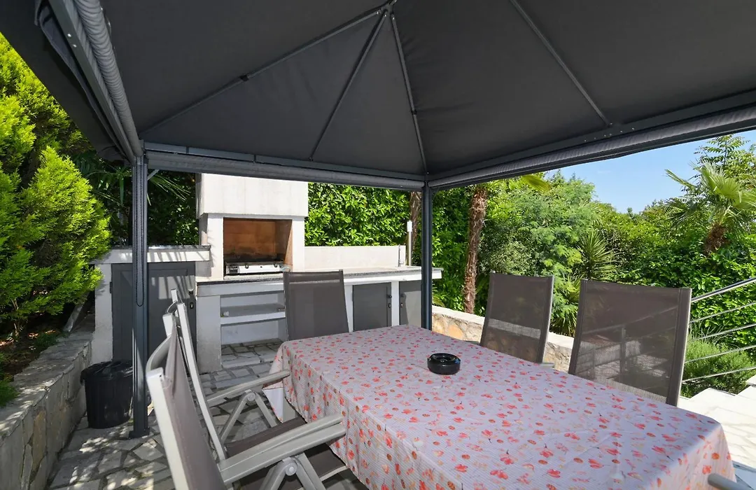 Family-Friendly Apartments With Swimming Pool Opatija - Volosko, Opatija - 15071-1