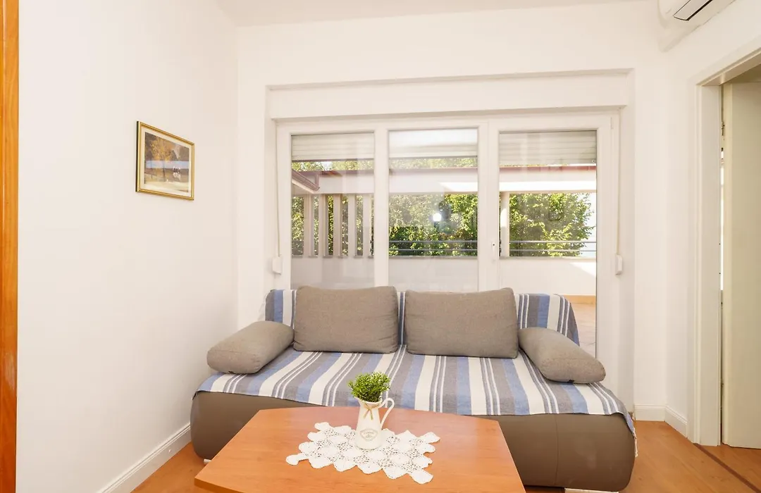 Apartment Katnic 1-2-3-1