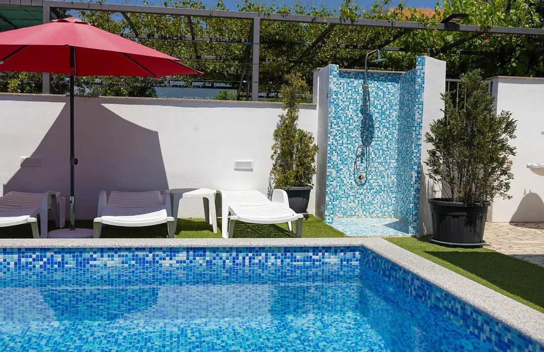 Apartments Baretic-1
