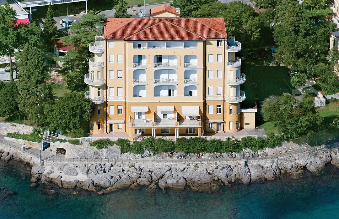 Remisens Premium Villa Ambasador-1