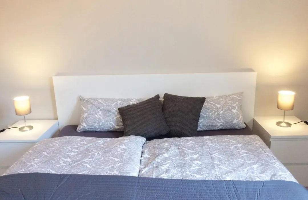 Apt Tennis Prime Location, Parking, Near Beach, Self Check-In-1