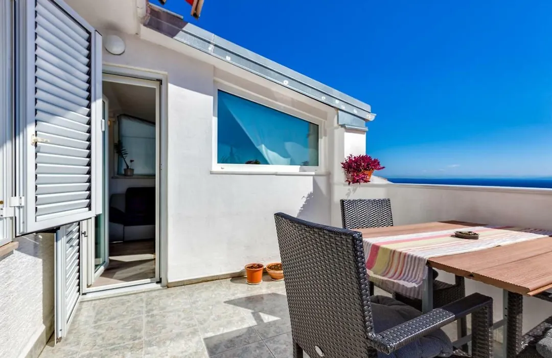 Apartments Kira, Mali Losinj-1