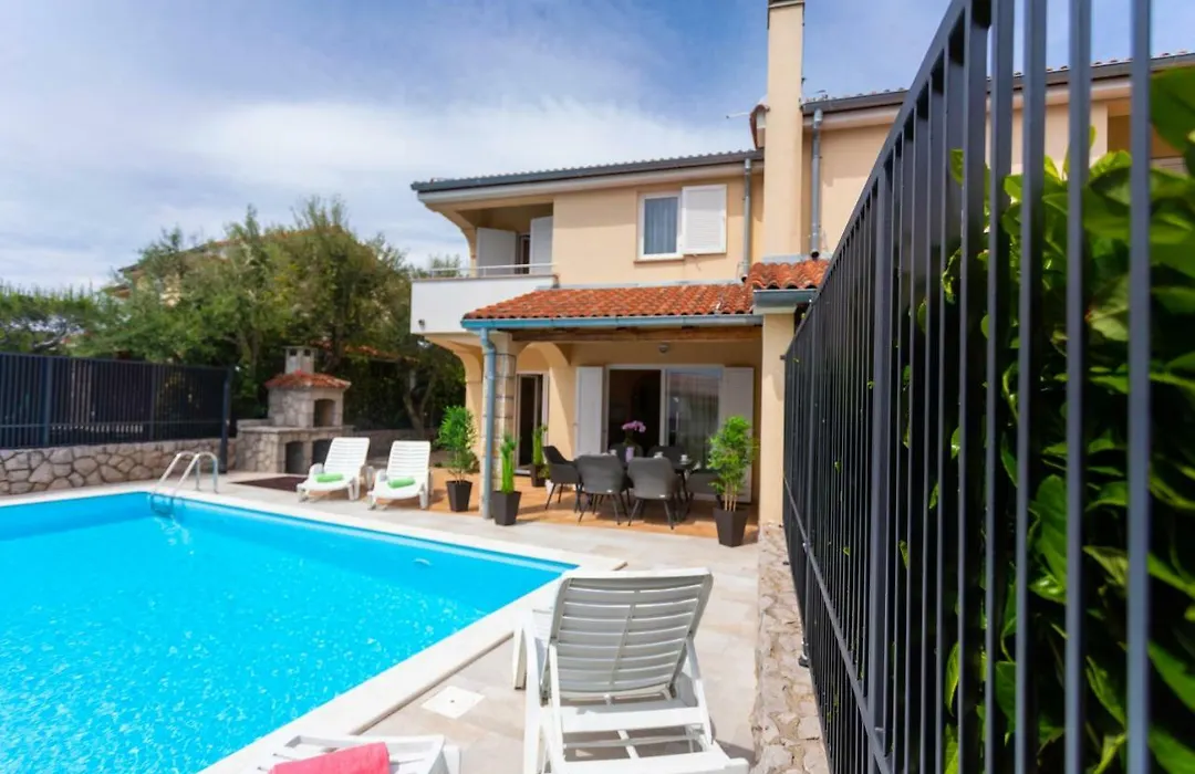 Villa Pianka-1