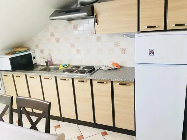 Apartmani Djura-1