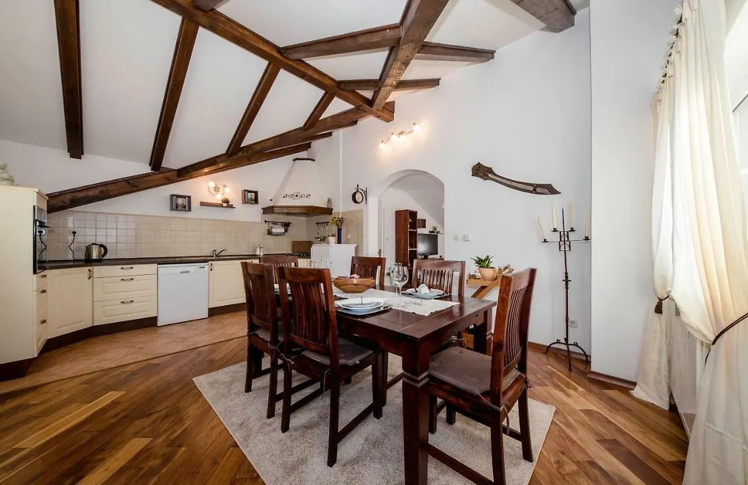 Apartmani Godinic-1