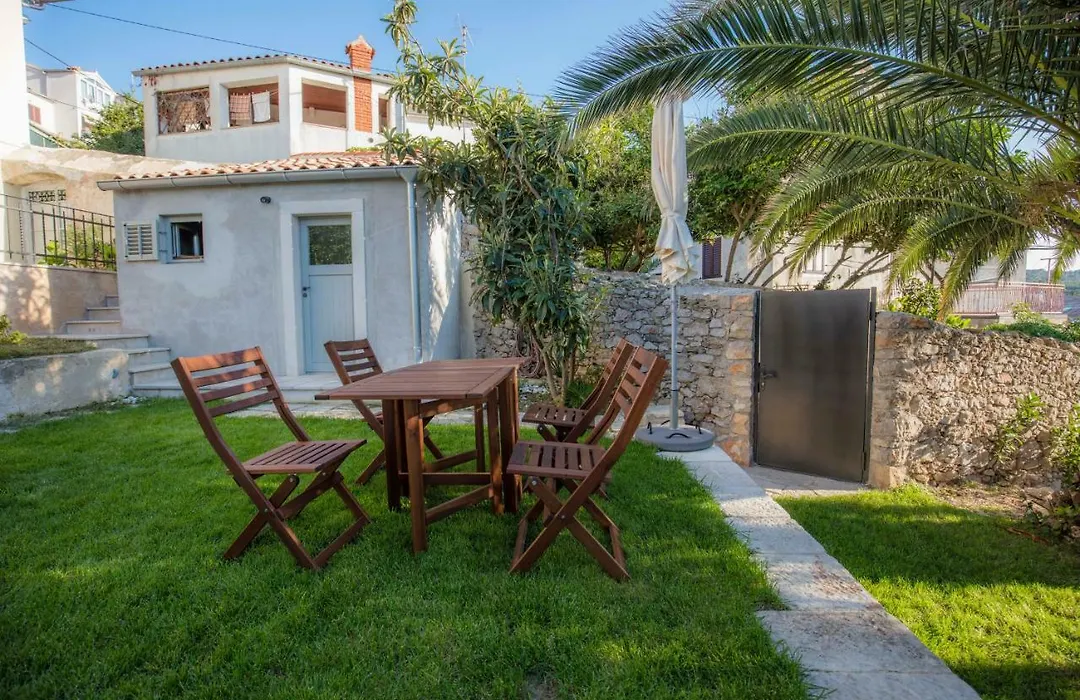 Apartments Villa Adrienne-1