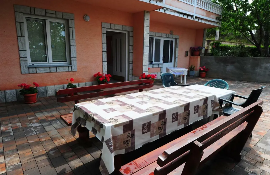 Apartmani Margeta-1