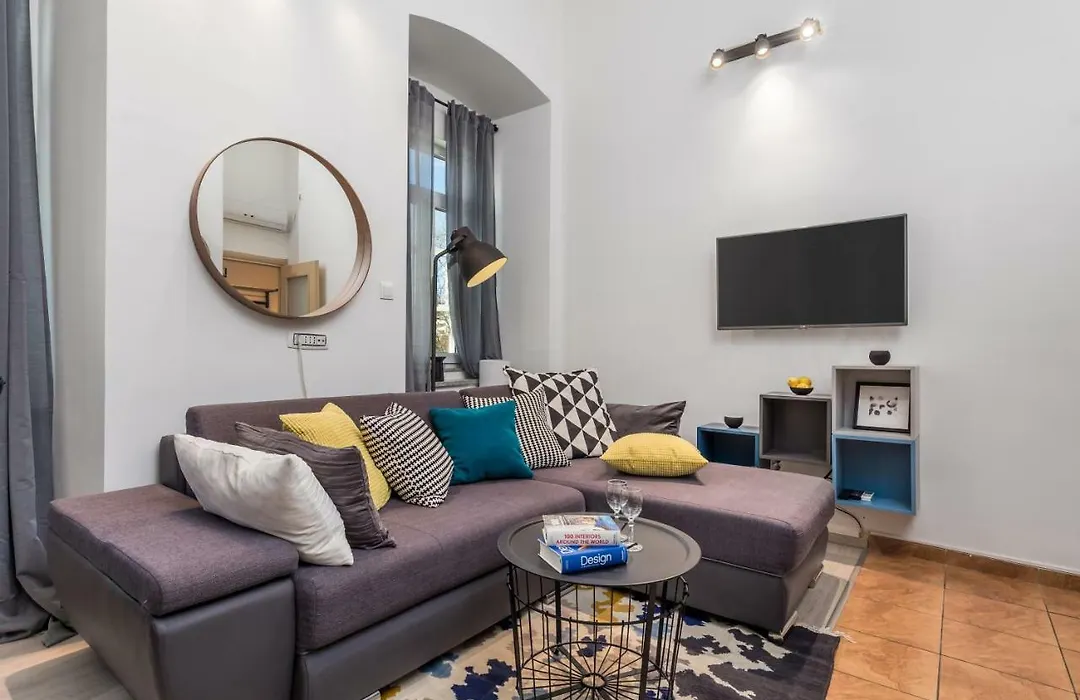 Molo Longo Apartments-1