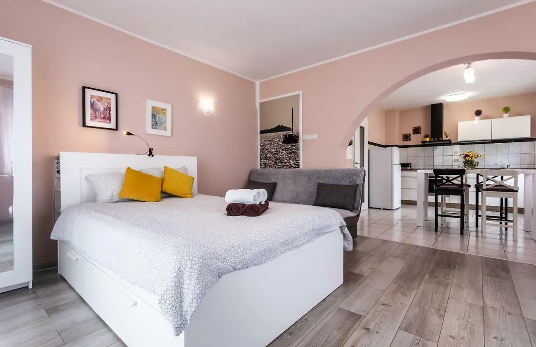 Apartments Ana Baska-1