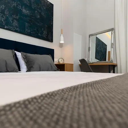Harbour Residence Rooms-2