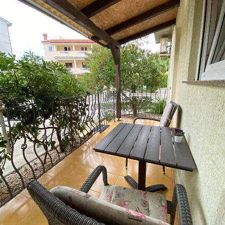 Apartments Lara-3