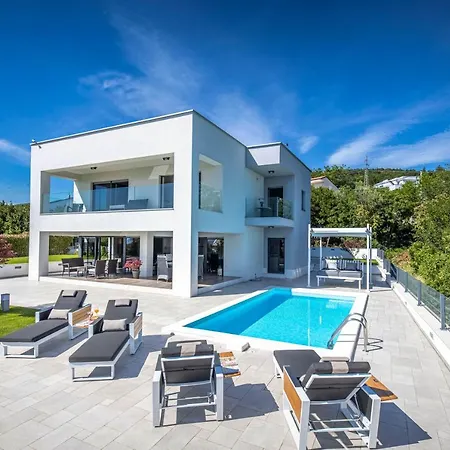 Villa Rina - Luxury Holiday Home-3