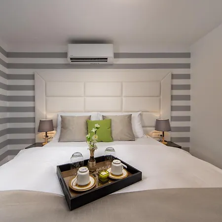 Forever Apartment & Rooms-3