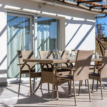 Villa Elm-2