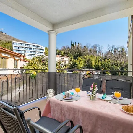 Blue Dream Studio Apartment With A Pool-3