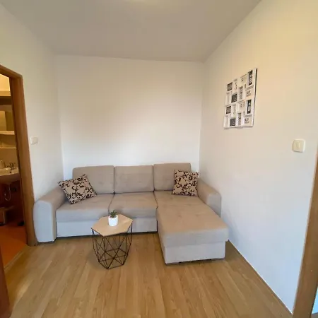 Varga Apartment-2