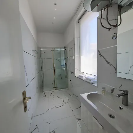 Apartment Lido 50M From The Beach-3