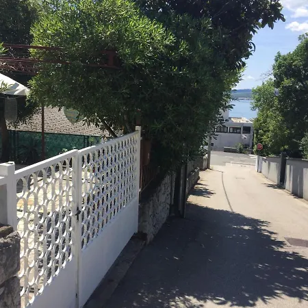 Holiday House Crik-2