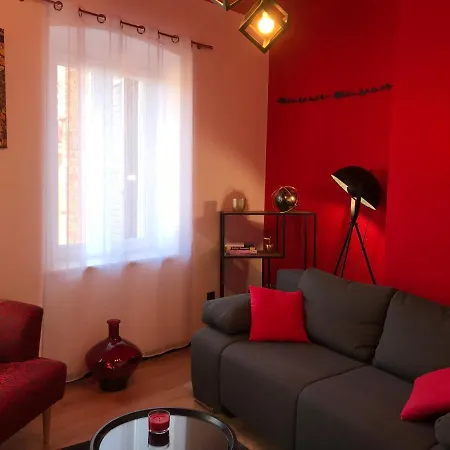 Apartments Colors Of Rijeka - Red-2