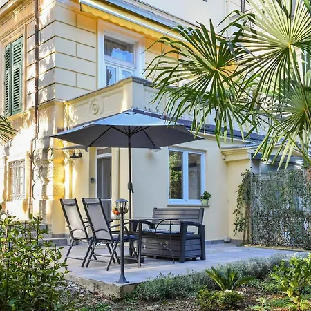 Lovely Apartment Mit Terrace,Unique Location,Near The Beach But Middle Of Bamboo And Palm Park-3