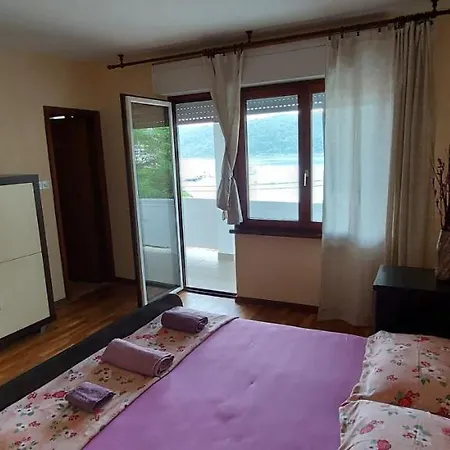 Room With Seaview 2-3