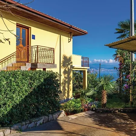 Awesome Apartment In Opatija With 3 Bedrooms And Wifi-3