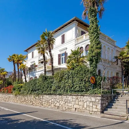 Apartman Rhea-3