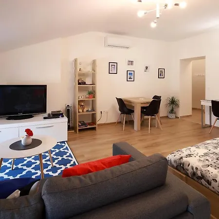 Sweet Loft Apartment "Blue" In Rijeka Center-3