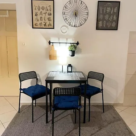 Studio Apartman Lara-2