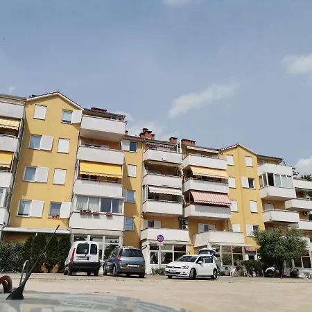 Apartment T&T-2