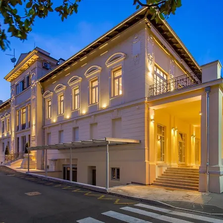 Studio Apartments In Center Of Opatija-3
