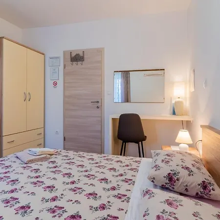 Room Laudina-2