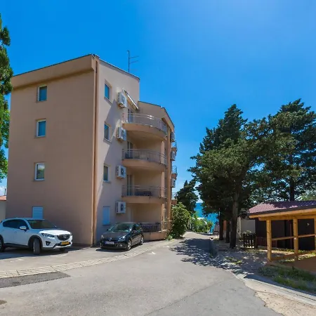 Apartments Villa Vanda-3