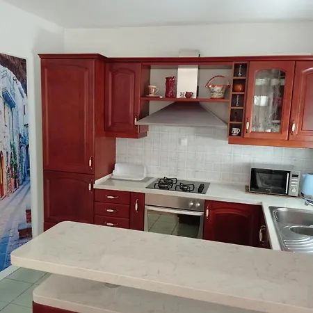 Apartman 4 - Private Parking And Sea View-2
