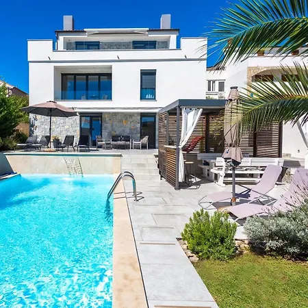 Sun & Sea Villa With A View-2