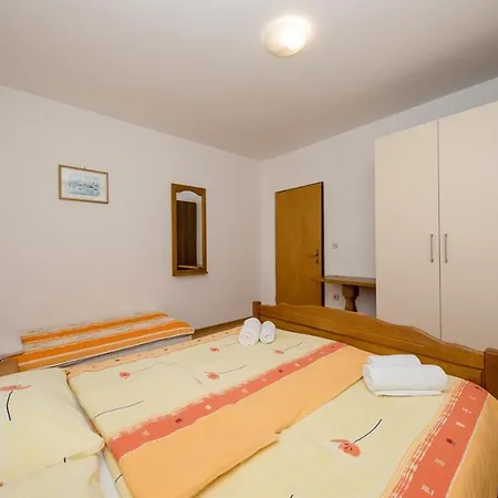 Apartments Halovic-3