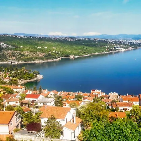 Apartment In Opatija With Terrace, Air Conditioning, Wi-Fi, Washing Machine-3