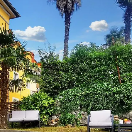 Elegance Suite - "100M From The Beach With Free Parking And Garden"-3